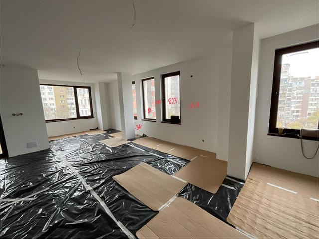The apartment after the renovation, before the interior